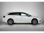 Toyota Avensis Touring Sports 1.8 VVT-i Executive Business Premium Automaat | Trekhaak | Parkeersensoren |