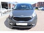 Kia Venga 1.6 CVVT ExecutiveLine Automaat. Trekhaak, navigatie.