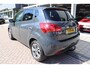 Kia Venga 1.6 CVVT ExecutiveLine Automaat. Trekhaak, navigatie.