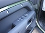 Land Rover Defender 2.0 P300e 110 Forest Edition | stuur en stoel verwarming |