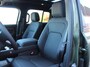 Land Rover Defender 2.0 P300e 110 Forest Edition | stuur en stoel verwarming |