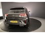 Volkswagen T-Roc R-Line Business 1.5 TSI 150pk DSG Automaat Panoramadak, Adaptive cruise control, Elektrische achterklep, LED matrix koplampen, Achteruitrijcamera, Navigatie