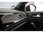 Volkswagen T-Roc R-Line Business 1.5 TSI 150pk DSG Automaat Panoramadak, Adaptive cruise control, Elektrische achterklep, LED matrix koplampen, Achteruitrijcamera, Navigatie
