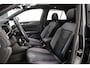 Volkswagen T-Roc R-Line Business 1.5 TSI 150pk DSG Automaat Panoramadak, Adaptive cruise control, Elektrische achterklep, LED matrix koplampen, Achteruitrijcamera, Navigatie