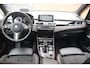 BMW 2-Serie Active Tourer 218i Sportline Trekhaak/Shadowline/18 Inch/Camera/Stoelverwarmin