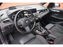 BMW 2-Serie Active Tourer 218i Sportline Trekhaak/Shadowline/18 Inch/Camera/Stoelverwarmin