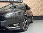 Ford Focus Wagon 1.0 ST-Line | Camera | Parkeersensoren | Led