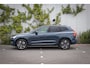Volvo XC60 T6 Plug-in hybrid AWD Essential | Gratis Trekhaak | Adaptieve Cruise Control | Stoel + Stuurverwarming | Dode Hoek detectie | 19 Inch Velgen | Nordico Interieur | Getint Glas Achter