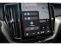 Volvo XC60 T6 Plug-in hybrid AWD Essential | Gratis Trekhaak | Adaptieve Cruise Control | Stoel + Stuurverwarming | Dode Hoek detectie | 19 Inch Velgen | Nordico Interieur | Getint Glas Achter