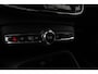 Volvo XC40 T2 Momentum Business | Adaptieve cruise control | 360 graden camera | Apple carplay/Android auto | Keyless | Achteruitrij camera | 18 inch Lichtmetalen velgen