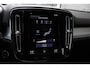 Volvo XC40 T2 Momentum Business | Adaptieve cruise control | 360 graden camera | Apple carplay/Android auto | Keyless | Achteruitrij camera | 18 inch Lichtmetalen velgen