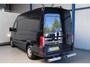 Volkswagen Crafter 35 2.0 TDI L3H3 Highline Automaat - N.A.P. Airco, Cruise, PDC, Navi, Carplay, Camera, Trekhaak.