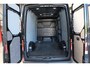 Volkswagen Crafter 35 2.0 TDI L3H3 Highline Automaat - N.A.P. Airco, Cruise, PDC, Navi, Carplay, Camera, Trekhaak.