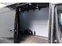 Volkswagen Crafter 35 2.0 TDI L3H3 Highline Automaat - N.A.P. Airco, Cruise, PDC, Navi, Carplay, Camera, Trekhaak.