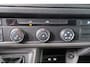 Volkswagen Crafter 35 2.0 TDI L3H3 Highline Automaat - N.A.P. Airco, Cruise, PDC, Navi, Carplay, Camera, Trekhaak.