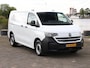 Volkswagen Transporter 2.0 TDI 150pk L1H1 Life | ECC | Cruise control | Navigatie via App connect | Camera | LED | PDC | Bijrijdersbank |