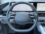 Hyundai Ioniq 6 Connect 77.4 kWh / SOH 100% /Lederen bekleding / Fabrieksgarantie tot 11-2028 / CCS snellader / Elektrisch verstelbare stoel  / Stuur-, Stoel & Achterbankverwarming / warmtepomp / Trekgewicht 1500 kg / Keyless Entry/Start /
