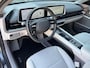 Hyundai Ioniq 6 Connect 77.4 kWh / SOH 100% /Lederen bekleding / Fabrieksgarantie tot 11-2028 / CCS snellader / Elektrisch verstelbare stoel  / Stuur-, Stoel & Achterbankverwarming / warmtepomp / Trekgewicht 1500 kg / Keyless Entry/Start /