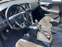 Volvo V40 1.6 R-Design Clima Cruise Navi Blueth.