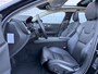 Volvo V60 2.0 B4 Inscription | Trekhaak | Harman Kardon Audio | Panoramadak | Achteruitrijcamera | Keyless Entry | Elektrische Achterklep | Lederen Bekleding | Lichtmetalen Velgen 19 inch | Navigatie | Apple Carplay | Android Auto