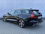 Volvo V60 2.0 B4 Inscription | Trekhaak | Harman Kardon Audio | Panoramadak | Achteruitrijcamera | Keyless Entry | Elektrische Achterklep | Lederen Bekleding | Lichtmetalen Velgen 19 inch | Navigatie | Apple Carplay | Android Auto