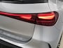 Mercedes-Benz EQA 250+ Business Solution AMG 71 kWh | Nightpakket | Premium pakket | Smartphone integratie | Panoramaschuifdak | Stuurwielpaddles gegalvaniseerd | Sfeerverlichting | Sierdeel van achteren verlicht |