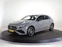 Mercedes-Benz A-klasse 250e Business Solution AMG | Panoramaschuifdak | AMG Plus Line | Head up | Nightpakket | 19 inch AMG-velgen |