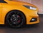 Ford Focus ST-2 2.0 250pk |Fox-sportuitlaat|REVO|H&R veren|Sony|blind spot|cruise control|winterpack|parkeercamera|19" lichtmetalen velgen|
