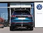 Volkswagen Tiguan 1.5 TSI 204 pk DSG eHybrid R-Line Business | Blackstyle | Zwenkbare Trekhaak | Matrix Led | Head-up Display | Achteruitrij Camera | Stoelverwarming v+a | Elektrische Achterklep | Massage |