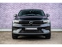 Volvo EC40 Single Motor Extended Range Ultra Europa Black Editon | Adaptieve Cruise Control | BLIS | Panoramadak | Harman / Kardon | Nubuck | 360 Camera | 20" | Memory | Elektrische Stoelen | Stoelverwarming voor & achter | Stuurverwarming |