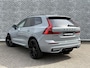 Volvo XC60 T6 Plug-in hybrid AWD Plus Black Edition | Facelift | Harman Kardon Audio | Head-up Display | 360 Graden Camera | Panoramadak | Lichtmetalen Velgen 21 inch | Elektrisch Verstelbare Voorstoelen | Keyless Entry | BLIS
