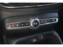 Volvo XC40 1.5 T4 Recharge Inscription | Panoramadak | Elek. bed. voorstoelen met geheugen | Semi elek. trekhaak | Verwarmbare voorstoelen | Verwarmbaar stuurwiel | 360 graden camera | Verwarmbare achterbank | Keyless entry | Premium audio by Harman Kardon | Adaptive cruise control | Blind spot | Elektrische achterklep | Apple carplay |