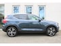 Volvo XC40 1.5 T4 Recharge Inscription | Panoramadak | Elek. bed. voorstoelen met geheugen | Semi elek. trekhaak | Verwarmbare voorstoelen | Verwarmbaar stuurwiel | 360 graden camera | Verwarmbare achterbank | Keyless entry | Premium audio by Harman Kardon | Adaptive cruise control | Blind spot | Elektrische achterklep | Apple carplay |