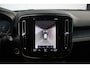 Volvo XC40 1.5 T4 Recharge Inscription | Panoramadak | Elek. bed. voorstoelen met geheugen | Semi elek. trekhaak | Verwarmbare voorstoelen | Verwarmbaar stuurwiel | 360 graden camera | Verwarmbare achterbank | Keyless entry | Premium audio by Harman Kardon | Adaptive cruise control | Blind spot | Elektrische achterklep | Apple carplay |