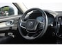 Volvo XC40 1.5 T4 Recharge Inscription | Panoramadak | Elek. bed. voorstoelen met geheugen | Semi elek. trekhaak | Verwarmbare voorstoelen | Verwarmbaar stuurwiel | 360 graden camera | Verwarmbare achterbank | Keyless entry | Premium audio by Harman Kardon | Adaptive cruise control | Blind spot | Elektrische achterklep | Apple carplay |