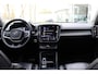 Volvo XC40 1.5 T4 Recharge Inscription | Panoramadak | Elek. bed. voorstoelen met geheugen | Semi elek. trekhaak | Verwarmbare voorstoelen | Verwarmbaar stuurwiel | 360 graden camera | Verwarmbare achterbank | Keyless entry | Premium audio by Harman Kardon | Adaptive cruise control | Blind spot | Elektrische achterklep | Apple carplay |