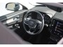 Volvo XC40 1.5 T4 Recharge Inscription | Panoramadak | Elek. bed. voorstoelen met geheugen | Semi elek. trekhaak | Verwarmbare voorstoelen | Verwarmbaar stuurwiel | 360 graden camera | Verwarmbare achterbank | Keyless entry | Premium audio by Harman Kardon | Adaptive cruise control | Blind spot | Elektrische achterklep | Apple carplay |