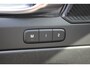 Volvo XC40 1.5 T4 Recharge Inscription | Panoramadak | Elek. bed. voorstoelen met geheugen | Semi elek. trekhaak | Verwarmbare voorstoelen | Verwarmbaar stuurwiel | 360 graden camera | Verwarmbare achterbank | Keyless entry | Premium audio by Harman Kardon | Adaptive cruise control | Blind spot | Elektrische achterklep | Apple carplay |