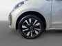 Volkswagen Up! 1.0 | Camera | Parkeersensoren | Climate Control | Cruise Control | DAB | Stuurbediening | Bluetooth | Goed Onderhouden