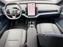 Volvo EX30 P5 Long Range Plus Black Edition Europa 69 kWh | Adaptive Cruise Control | Stoel + Stuurverwarming | elektr. stoelen | camera | Getint Glas | Harman Kardon Audio | BLIS Dodehoek Detectie |