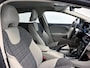 Volvo V40 Cross Country 1.5 T3 Momentum