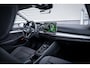 Volkswagen Golf Life Edition eHybrid | 'App-Connect' draadloze smartphone integratie | Achterbank in ongelijke delen neerklapbaar incl. middenarmsteun en doorlaadmogelijkheid | Achteruitrijcamera (Rear View)