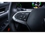Volkswagen Golf Life Edition eHybrid | 'App-Connect' draadloze smartphone integratie | Achterbank in ongelijke delen neerklapbaar incl. middenarmsteun en doorlaadmogelijkheid | Achteruitrijcamera (Rear View)