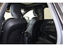 Volvo XC60 T6 Recharge AWD Plus Black Edition - Panorama/schuifdak - Luchtvering - IntelliSafe Assist & Surround - 360º Camera - Harman Kardon audio - Adaptieve LED koplampen - Verwarmde voorstoelen, stuur & achterbank - Parkeersensoren voor & achter - Elektr. bedienb. voorstoelen met geheugen - Draadloze tel. lader - Extra getint glas - Inklapbare trekhaak - 21' LMV