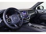 Volvo XC60 T6 Recharge AWD Plus Black Edition - Panorama/schuifdak - Luchtvering - IntelliSafe Assist & Surround - 360º Camera - Harman Kardon audio - Adaptieve LED koplampen - Verwarmde voorstoelen, stuur & achterbank - Parkeersensoren voor & achter - Elektr. bedienb. voorstoelen met geheugen - Draadloze tel. lader - Extra getint glas - Inklapbare trekhaak - 21' LMV