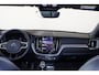 Volvo XC60 T6 Recharge AWD Plus Black Edition - Panorama/schuifdak - Luchtvering - IntelliSafe Assist & Surround - 360º Camera - Harman Kardon audio - Adaptieve LED koplampen - Verwarmde voorstoelen, stuur & achterbank - Parkeersensoren voor & achter - Elektr. bedienb. voorstoelen met geheugen - Draadloze tel. lader - Extra getint glas - Inklapbare trekhaak - 21' LMV