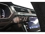 Volkswagen Tiguan 1.5 TSI Life Business | Adaptieve cruise | Matrix LED | Elektr achterklep | Navigatie |