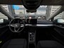 Volkswagen Golf Life Edition eHybrid | 'App-Connect' draadloze smartphone integratie | Achterbank in ongelijke delen neerklapbaar incl. middenarmsteun en doorlaadmogelijkheid | Afstandscontrolesysteem (Front Assist)