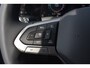 Volkswagen Golf Life Edition eHybrid | 'App-Connect' draadloze smartphone integratie | Achterbank in ongelijke delen neerklapbaar incl. middenarmsteun en doorlaadmogelijkheid | Achteruitrijcamera (Rear View)