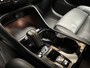 Volvo XC40 1.5 T4 Recharge R-Design 211Pk Automaat (APPLE CARPLAY, GROOT NAVI, STUUR/STOELVERWARMING, LEDER, CAMERA, SPORTSTOELEN, GETINT GLAS, ELEK ACHTERKLEP, NIEUWSTAAT)
